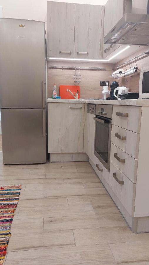 Апартамент Pink & Blue - 2Bdr With Balcony - Wi-Fi Varna Luaran gambar