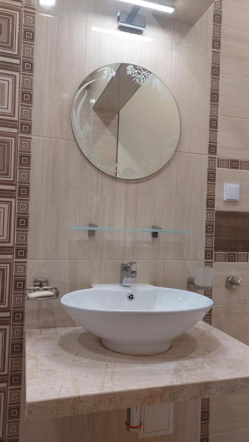 Апартамент Pink & Blue - 2Bdr With Balcony - Wi-Fi Varna Luaran gambar