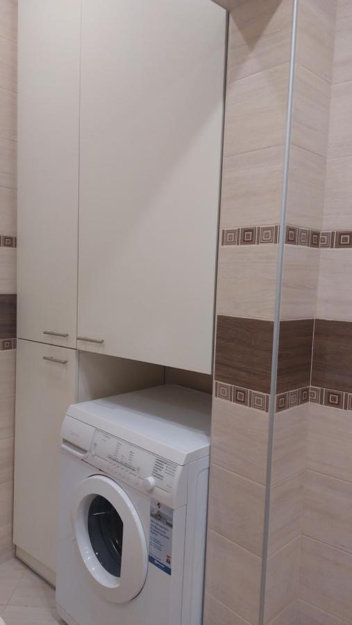 Апартамент Pink & Blue - 2Bdr With Balcony - Wi-Fi Varna Luaran gambar