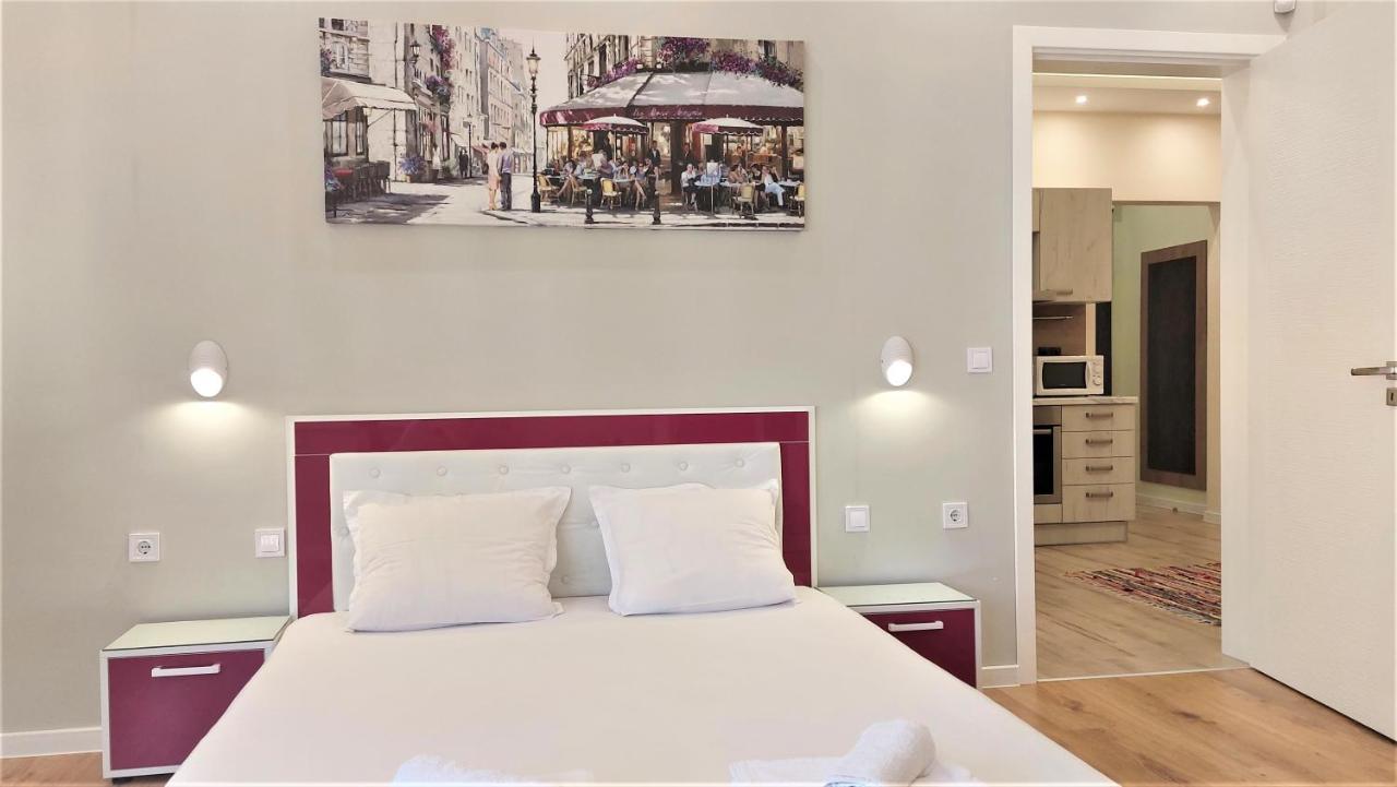 Апартамент Pink & Blue - 2Bdr With Balcony - Wi-Fi Varna Luaran gambar