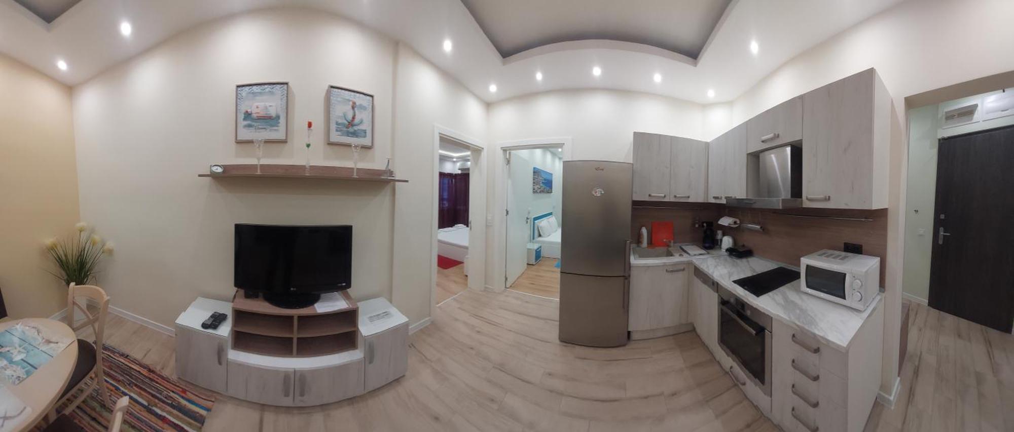Апартамент Pink & Blue - 2Bdr With Balcony - Wi-Fi Varna Luaran gambar
